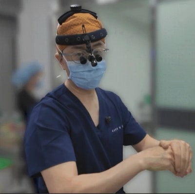 가슴성형 후 재수술, 20년 경력 의사의 조언 사진 8